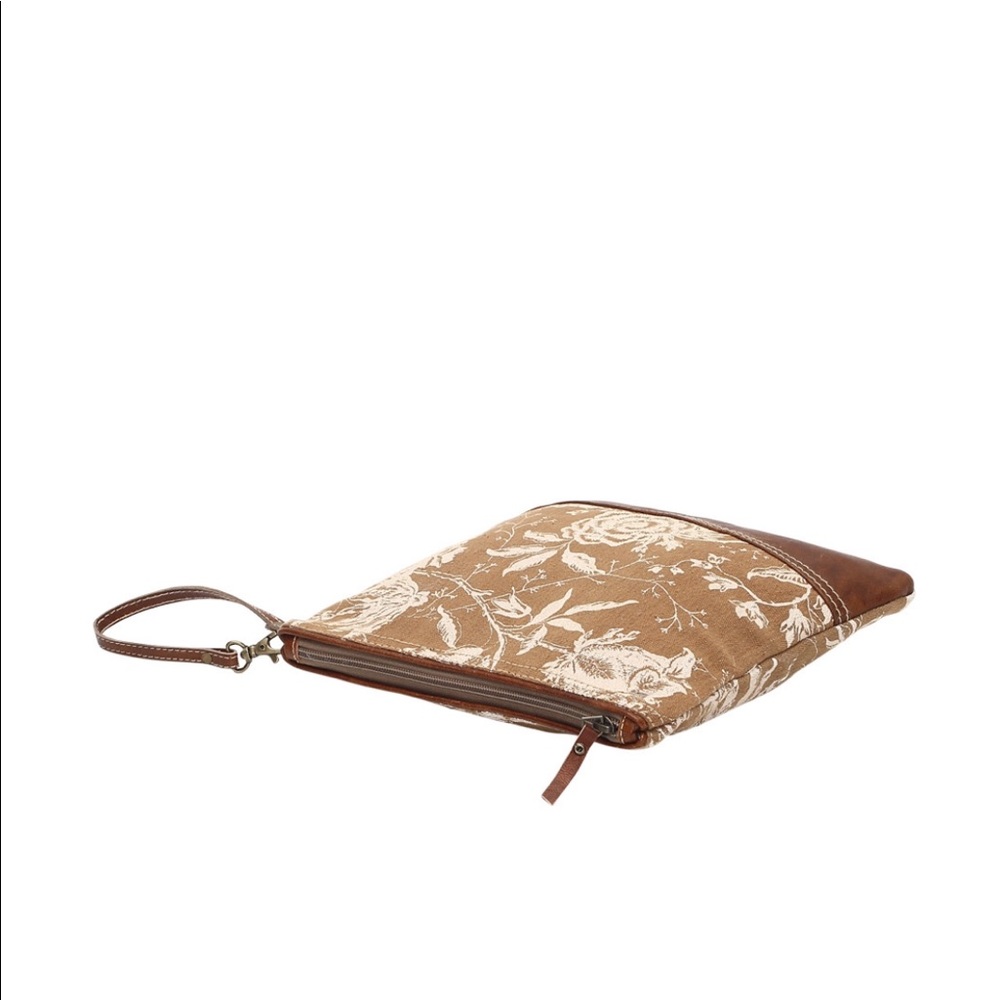 ✨RESTOCKED✨Rose Print Canvas and Leather Clutch - Picture 3 of 3